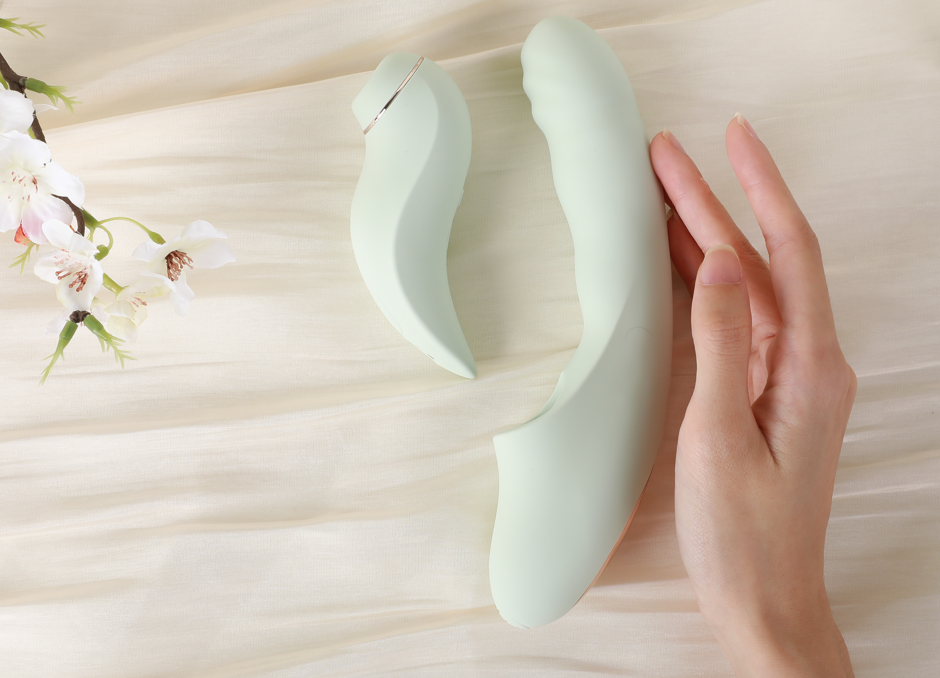 Does the Lazy Dog Position Make It Easier to Climax? Reasons for Its Popularity and Other Tips 4 fatima 1